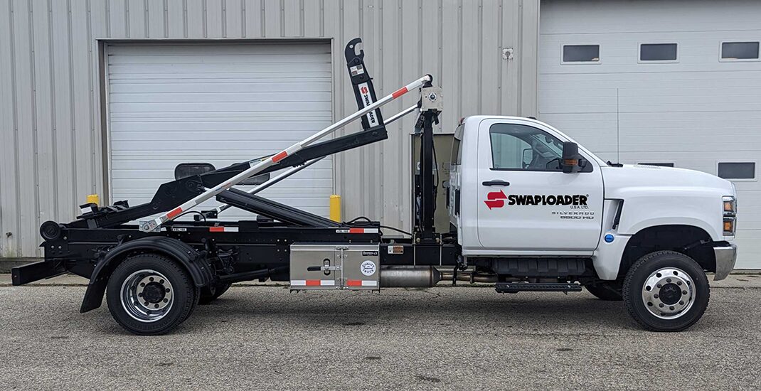 2025 Chevy 6500 SL 160 SwapLoader RS Logo