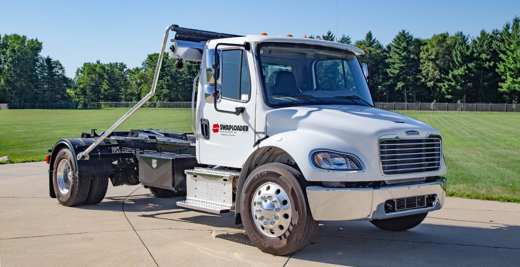 SL 212 Freightliner VH015 RF