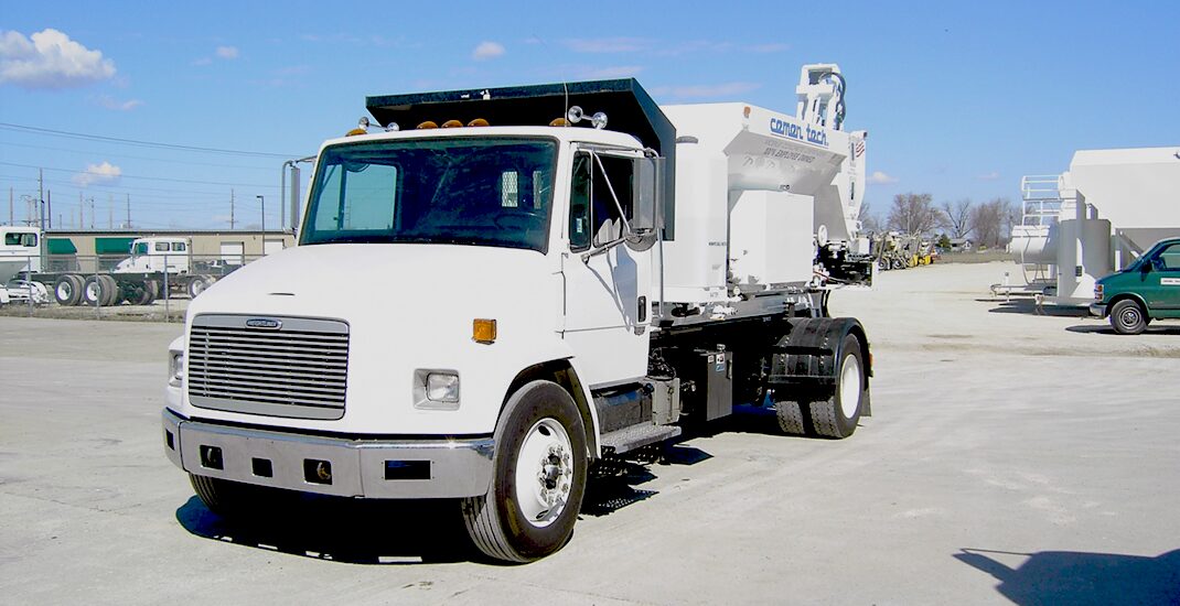 222 SA FREIGHTLINER CEMENT 1